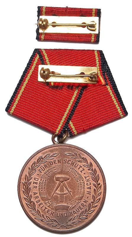 DDR, za zásluhy národní lidové armády