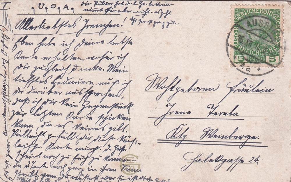 Muž hledící do nebe