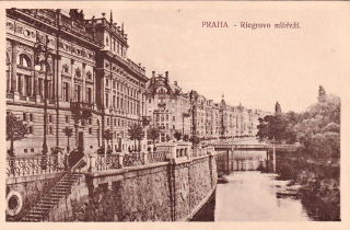 Okres Praha, Riegrovo nábřeží