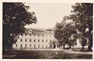 Okres České Budějovice, Hluboká nad Vltavou - lovecký zámek Ohrada